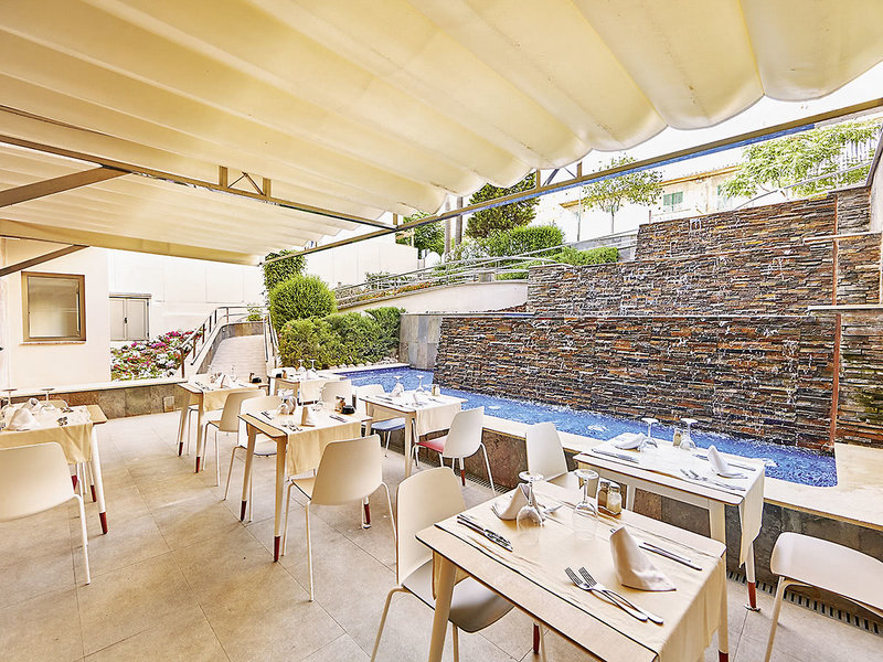 MLL Mediterranean Bay 14