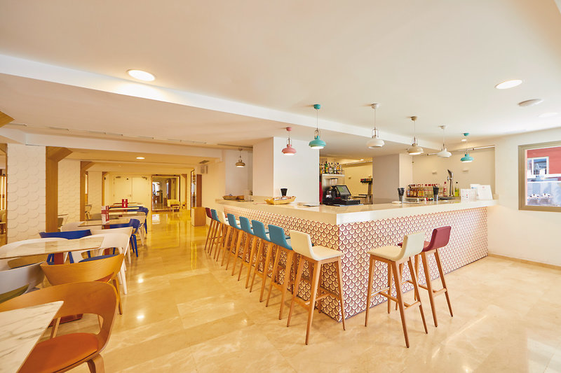 MLL Mediterranean Bay 18