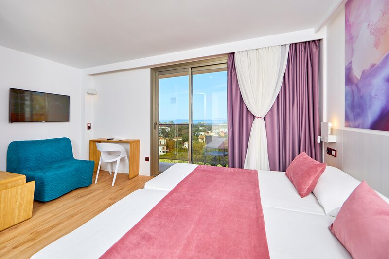 MLL Mediterranean Bay 19