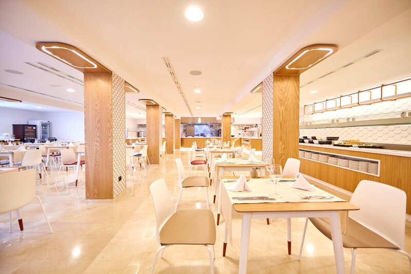 MLL Mediterranean Bay 25