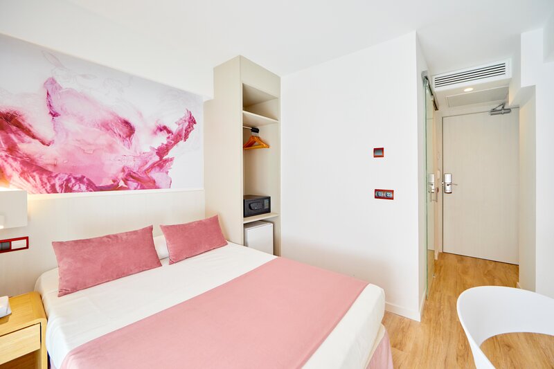 MLL Mediterranean Bay 18
