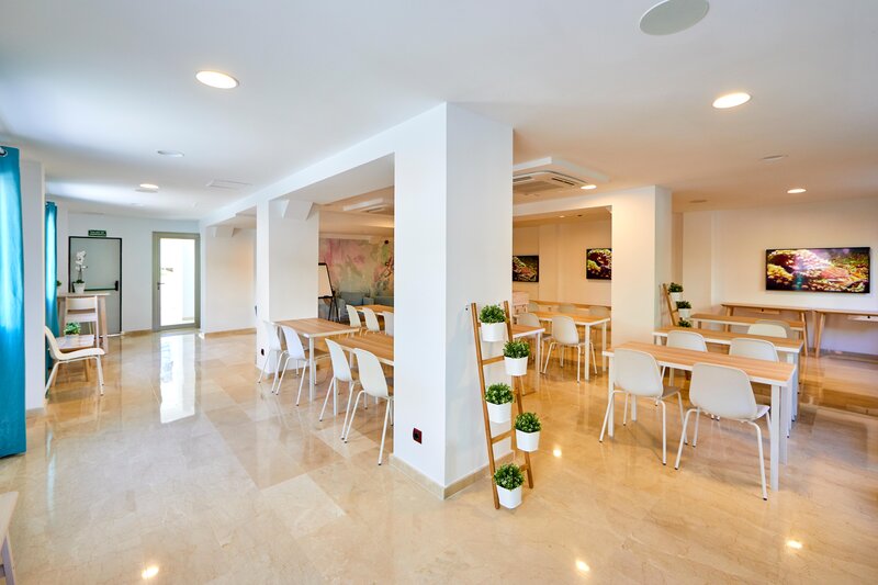 MLL Mediterranean Bay 21