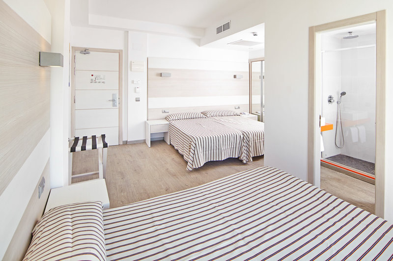 Ahoi! Urban Beach Hotel 5