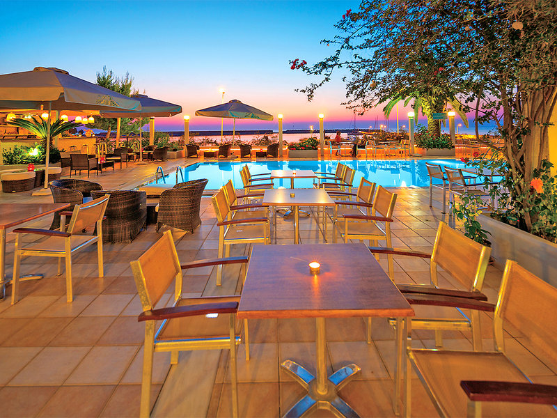 Kyparissia Beach Hotel 6