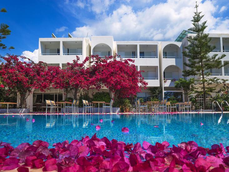 Kyparissia Beach Hotel 1
