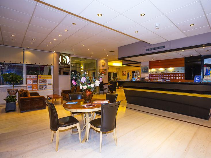 Kyparissia Beach Hotel 2