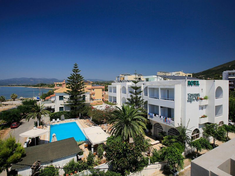 Kyparissia Beach Hotel 1