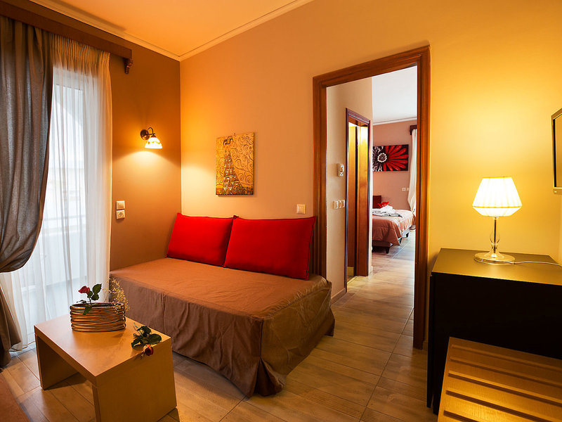 Kyparissia Beach Hotel 12