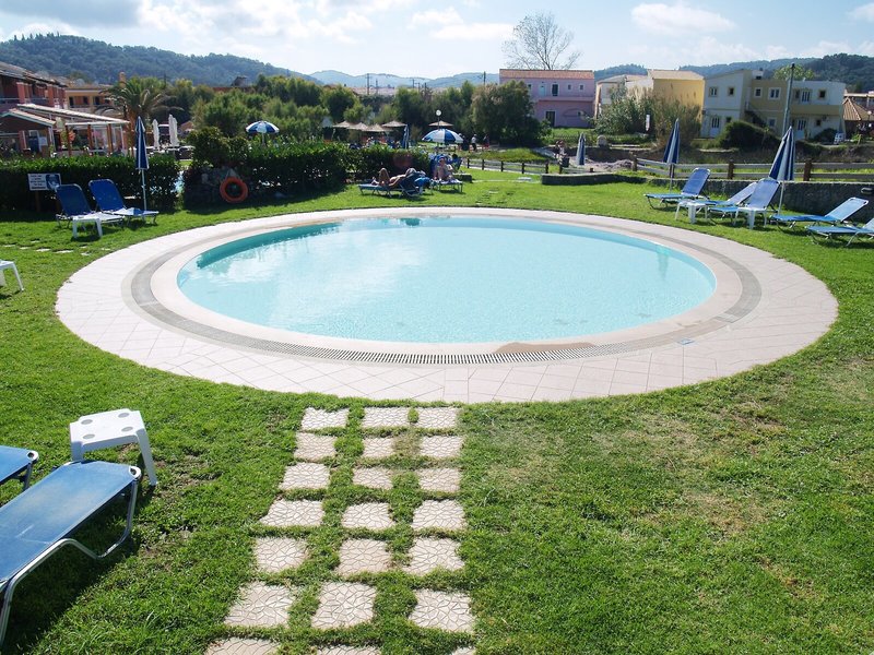 Canal D'Amour Village 8