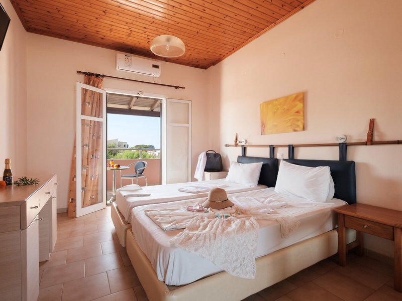 Canal D'Amour Village 20