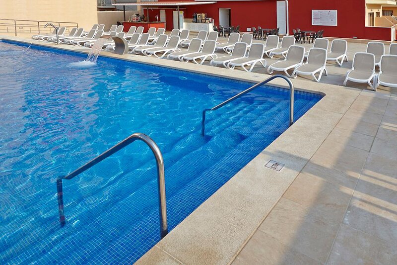 MLL Caribbean Bay 11