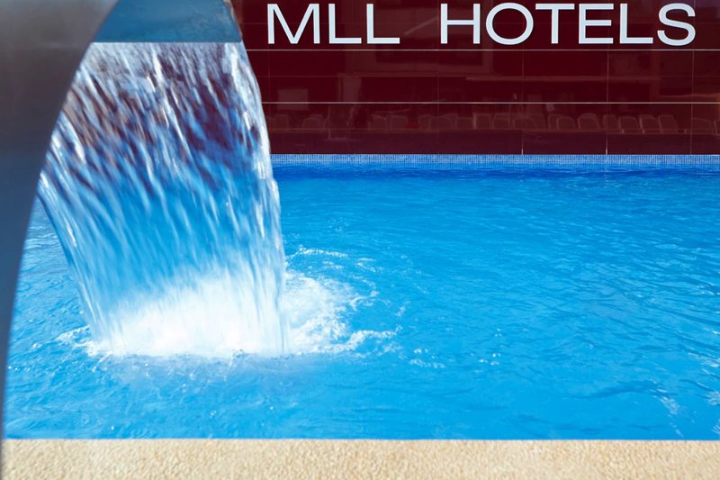 MLL Caribbean Bay 7
