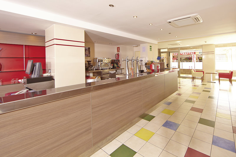 MLL Caribbean Bay 12