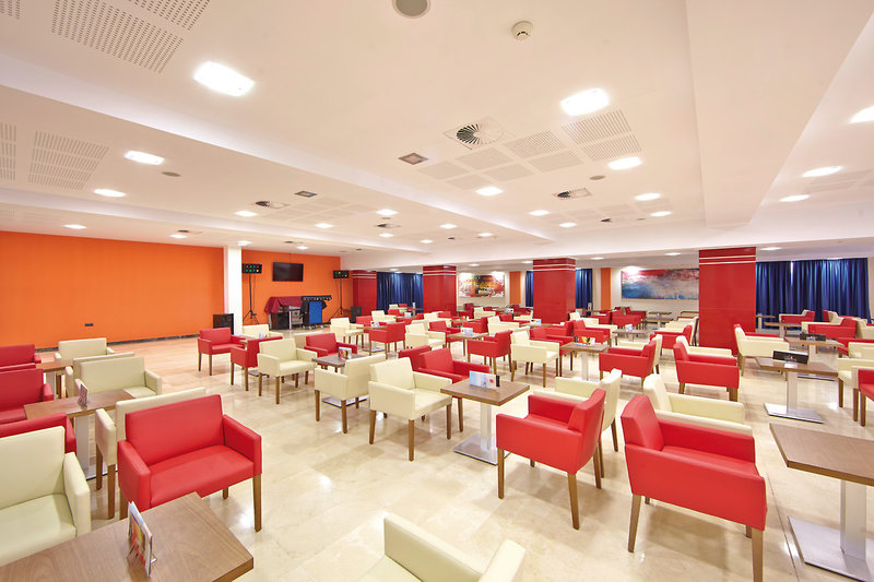 MLL Caribbean Bay 13