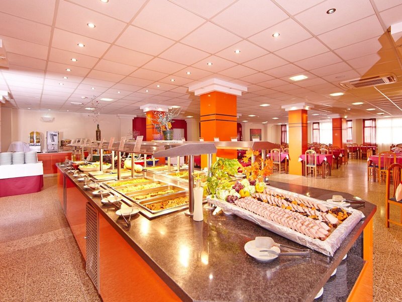 MLL Caribbean Bay 9