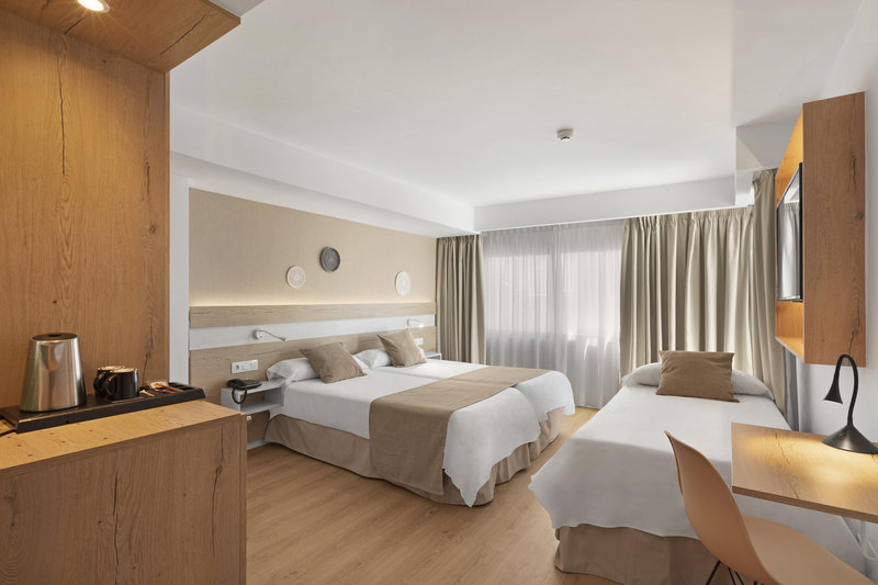 Hotel Sant Jordi 9