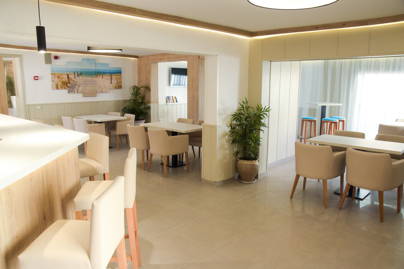 Hotel Costa Mediterraneo 8