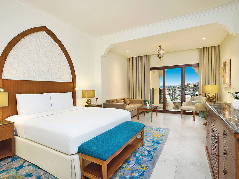 Doubletree by Hilton Resort & Spa Marjan Island 3