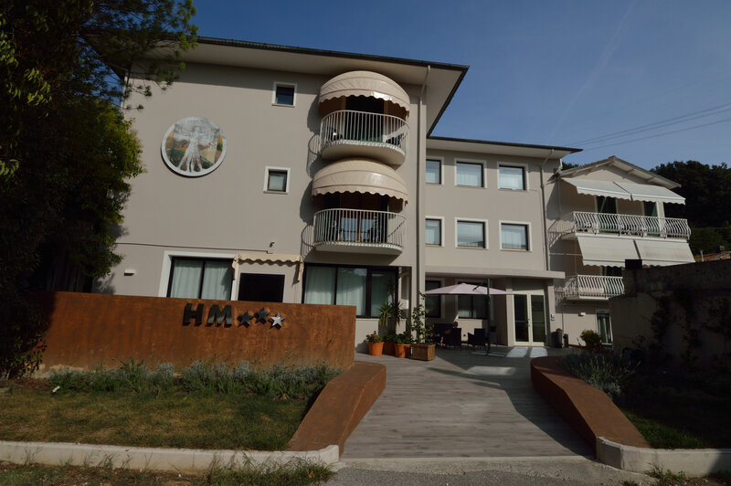 Monti