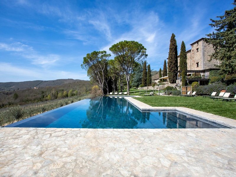 Castello Di Spaltenna 18