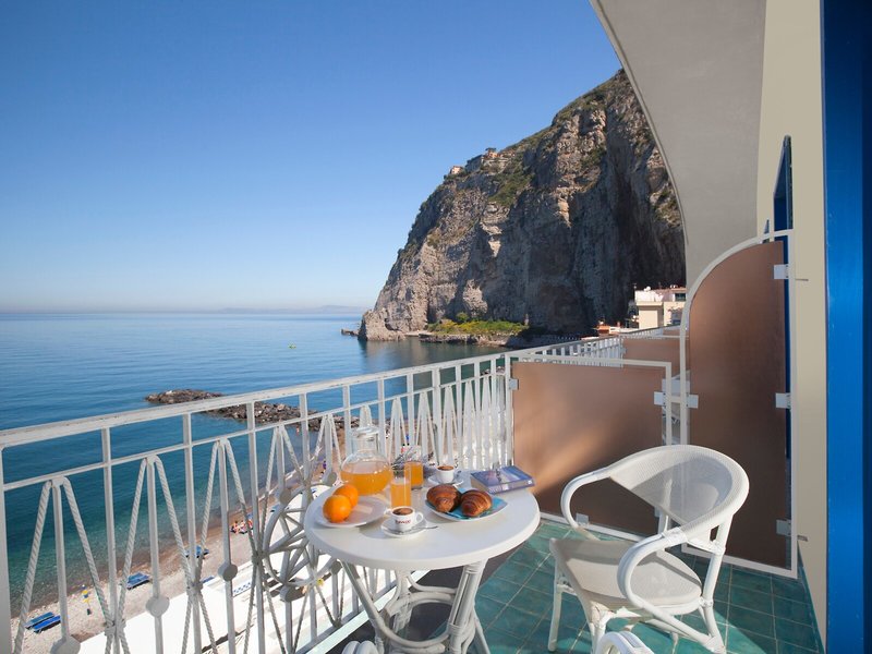 Marhotel Alimuri 14