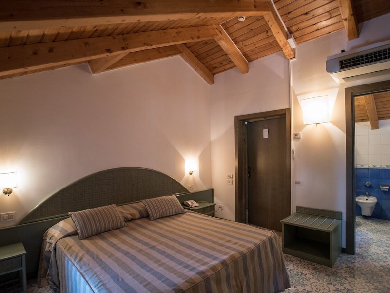 Hotel Villa Maria Sorrento 13