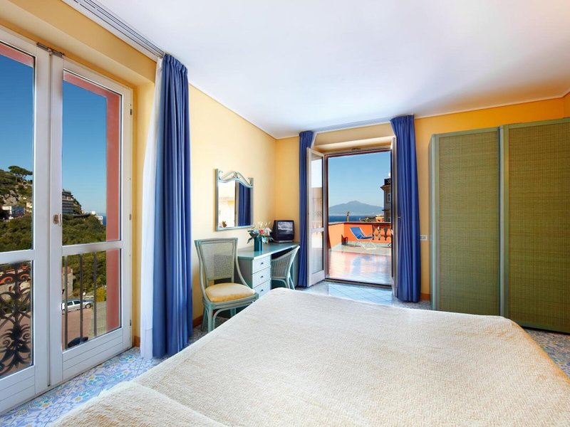 Hotel Villa Maria Sorrento 16