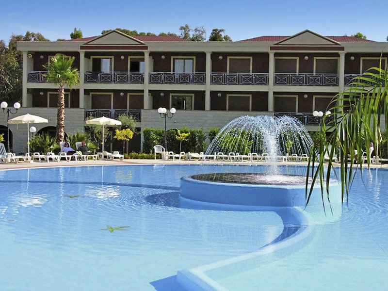 Akiris Hotel & Residence 2