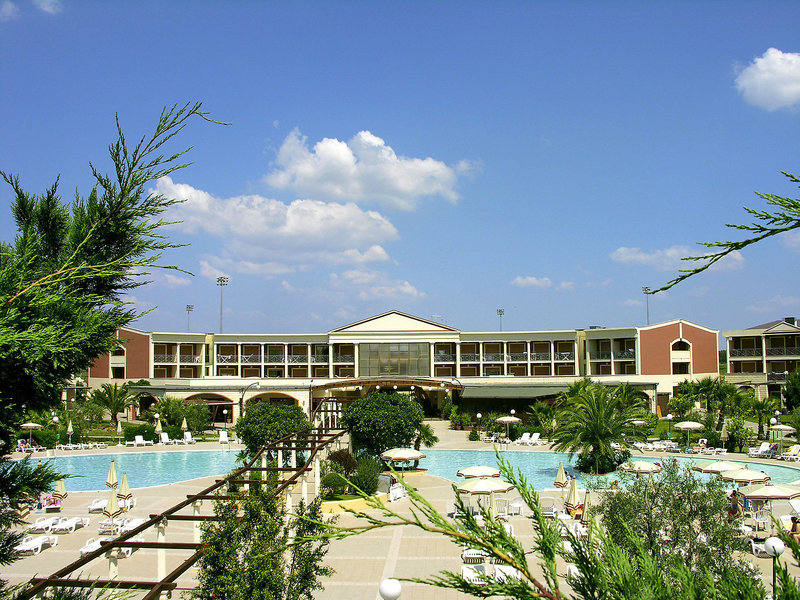 Akiris Hotel & Residence 3