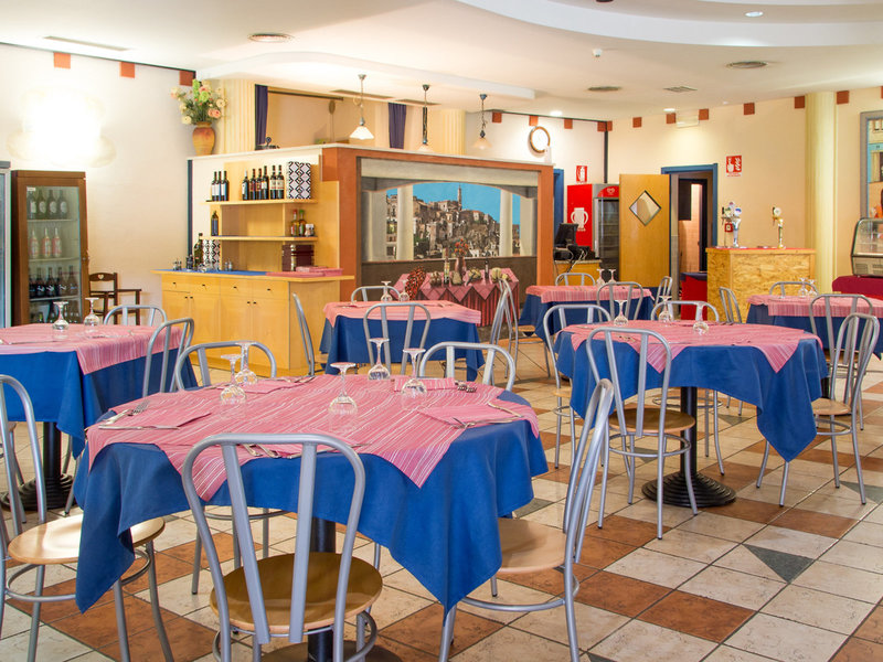 Akiris Hotel & Residence 19