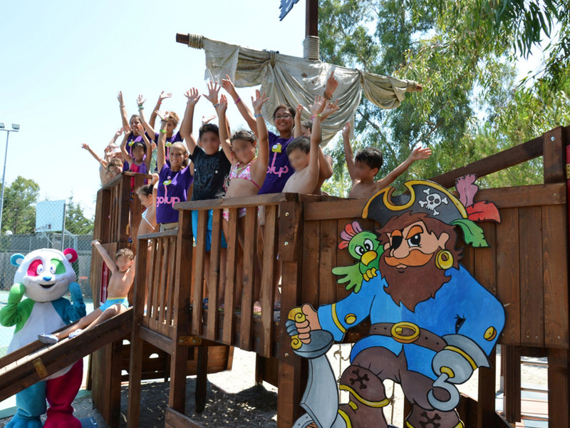 Akiris Hotel & Residence 40