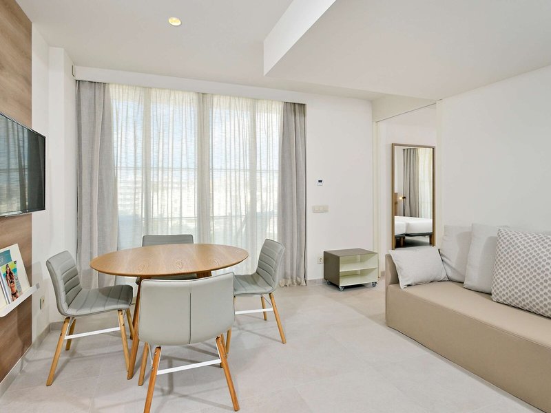Calvia Beach The Plaza Managed by Melia 34