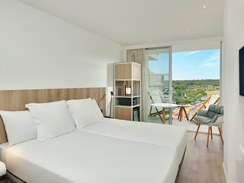 Calvia Beach The Plaza Managed by Melia 38