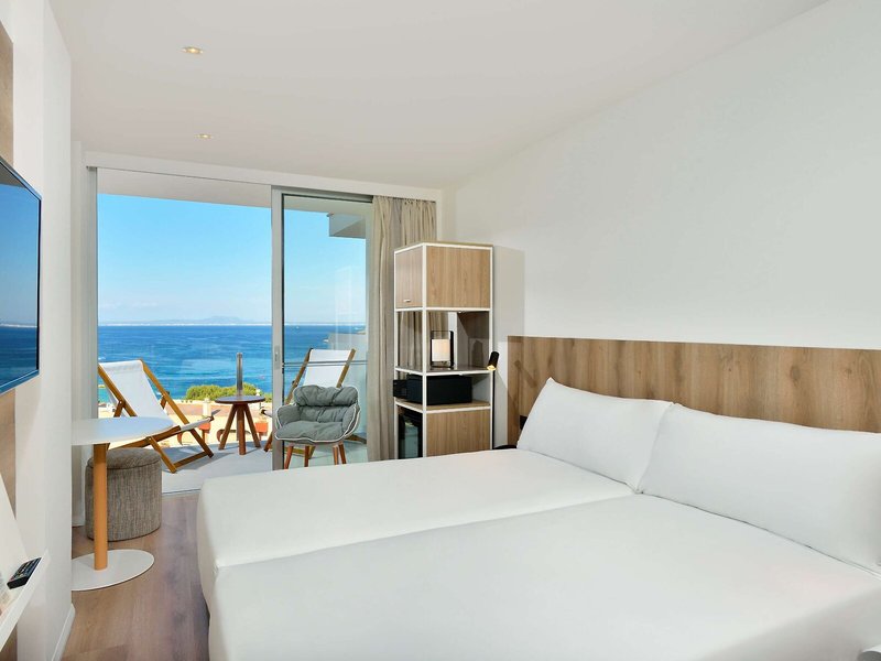 Calvia Beach The Plaza Managed by Melia 45
