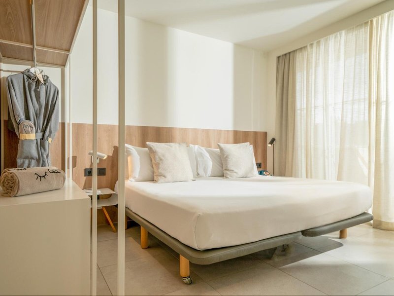 Calvia Beach The Plaza Managed by Melia 49