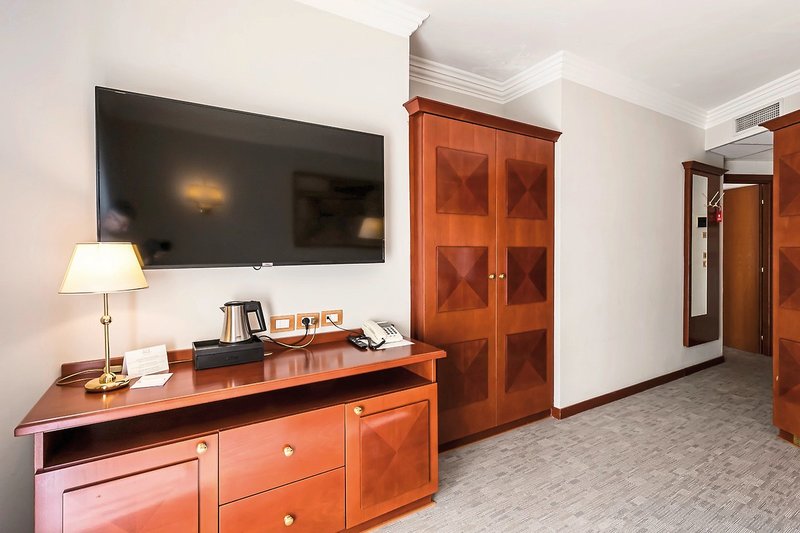 Mediterranee Family Hotel & Spa 10