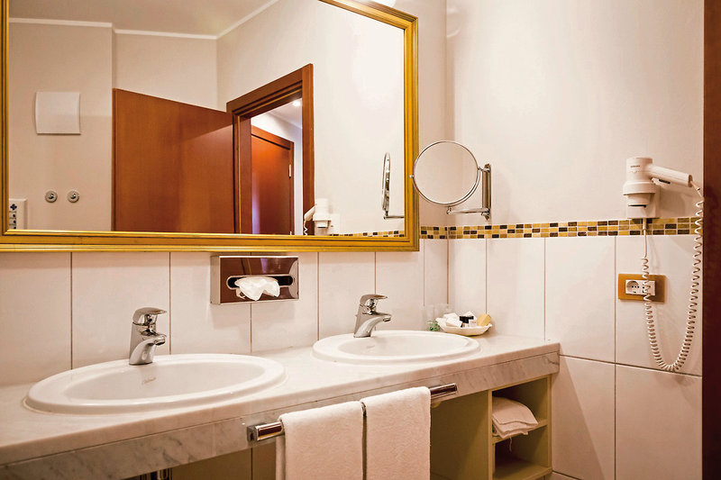 Mediterranee Family Hotel & Spa 13