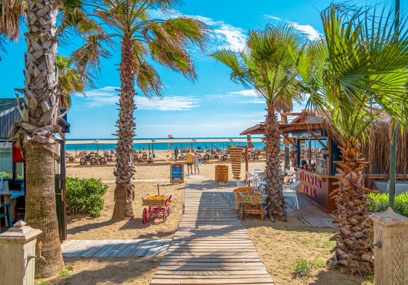 Royal Atlantis Beach 7