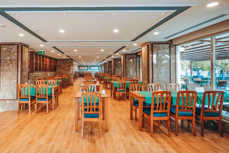 Royal Atlantis Beach 43
