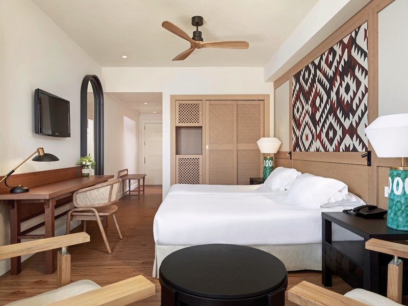 H10 Estepona Palace 9