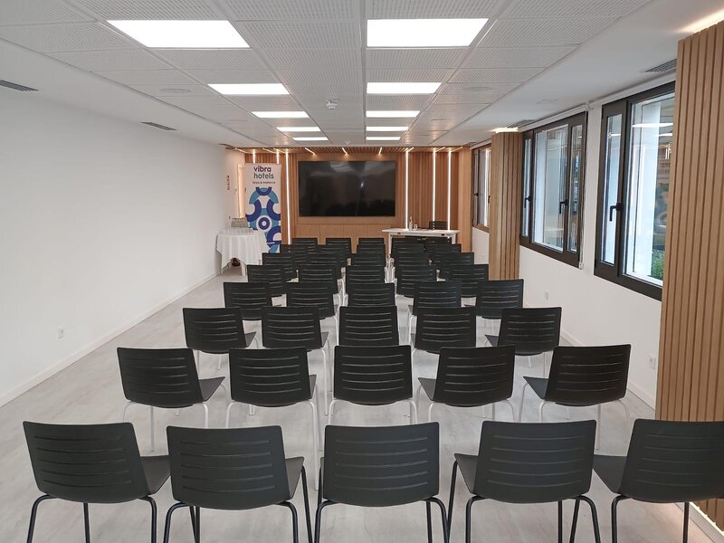 Vibra Beverly Playa 80