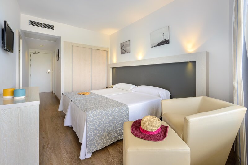 Vibra Beverly Playa 97