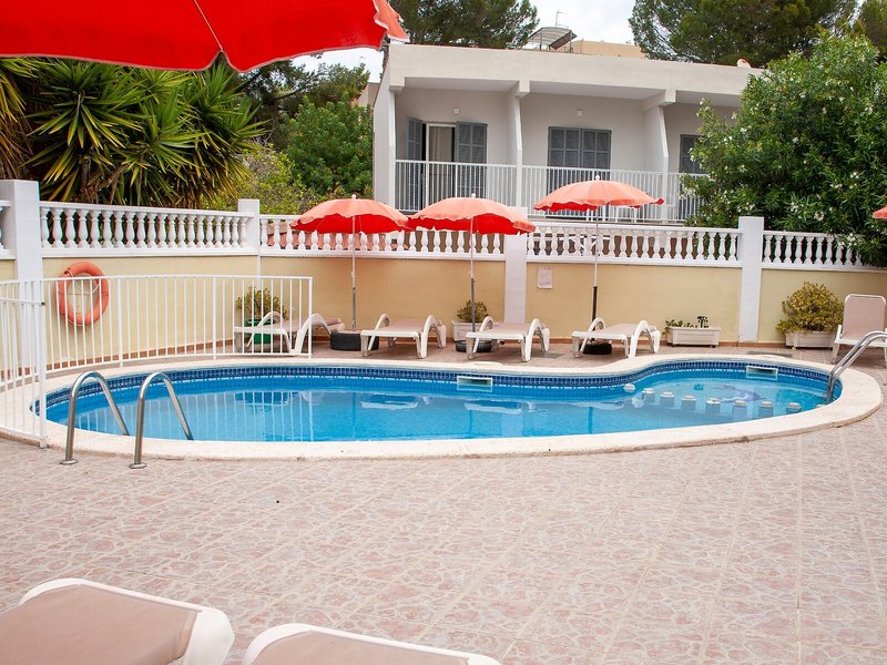 Bon Aire Apartments 5