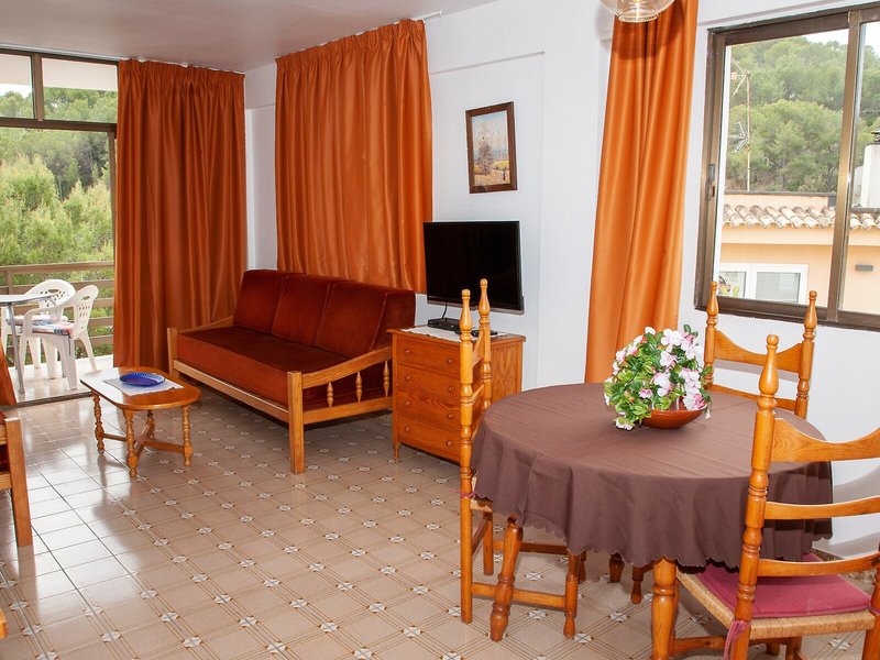 Bon Aire Apartments 21