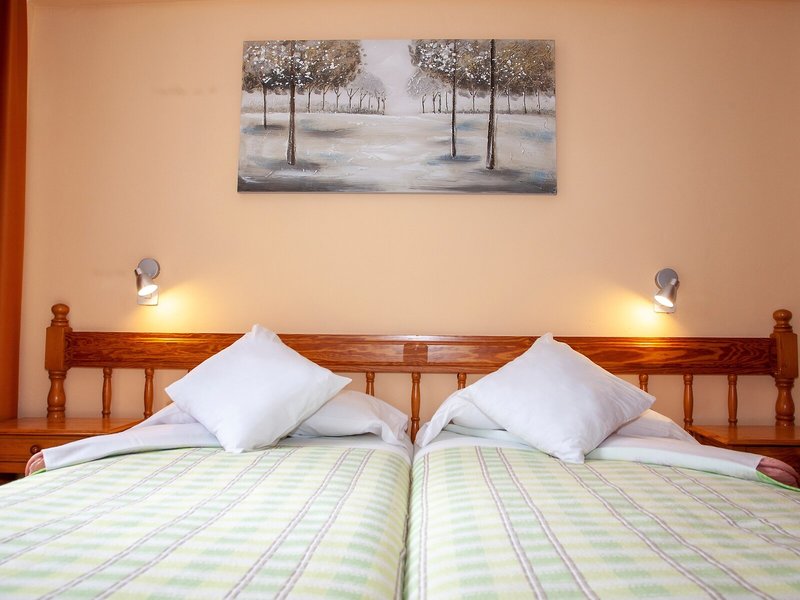 Bon Aire Apartments 23