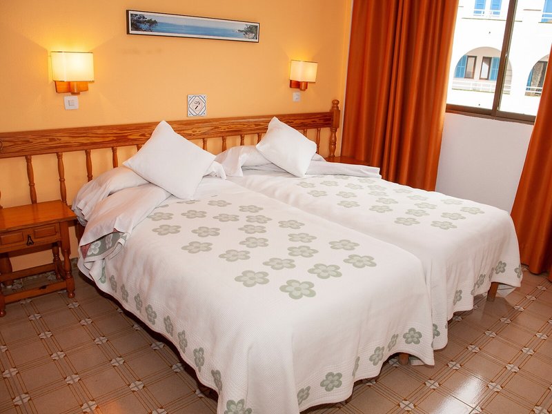 Bon Aire Apartments 40