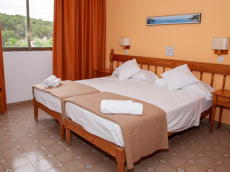 Bon Aire Apartments 43