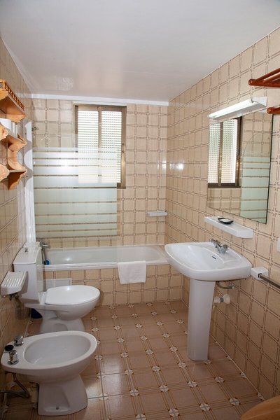 Bon Aire Apartments 49