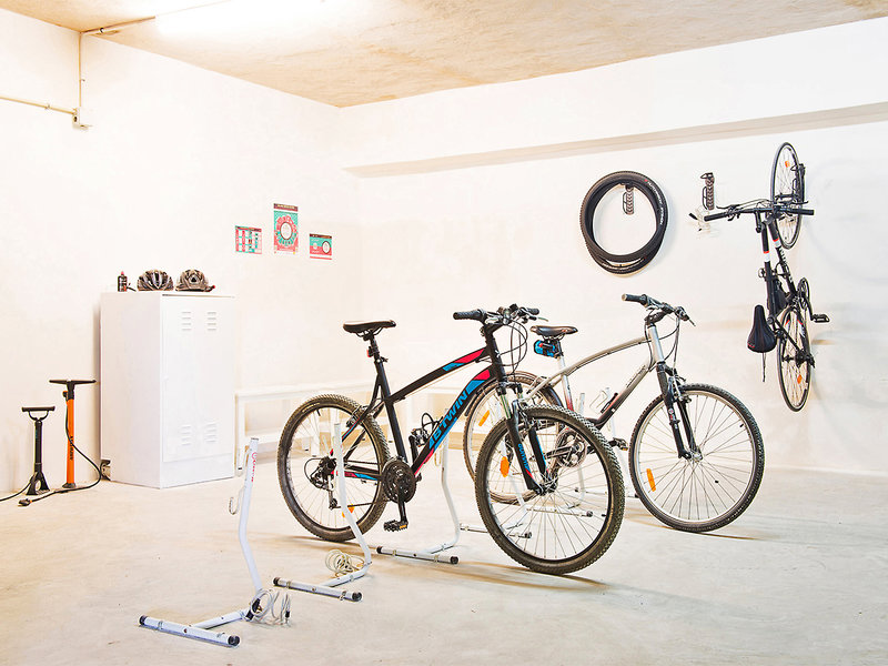 Hotel Cala Fornells 11