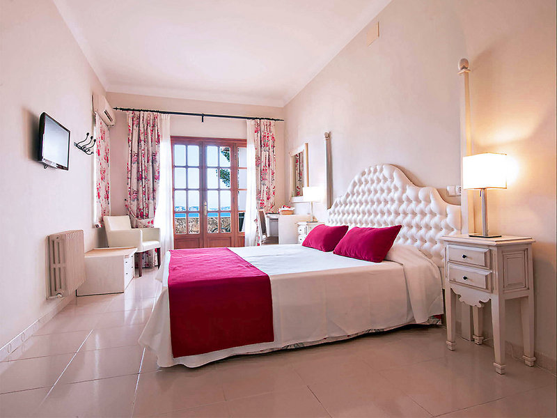 Hotel Cala Fornells 17